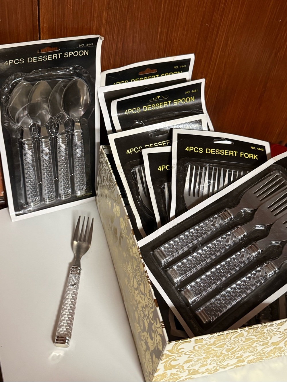 4-Piece Clear acrylic Handle Dessert Forks and Spoons - 8 packs